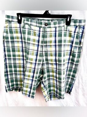 IZOD men’s cotton plaid shorts 10” inseam size 42